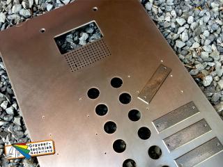 Belpaneel messing gebruineerd